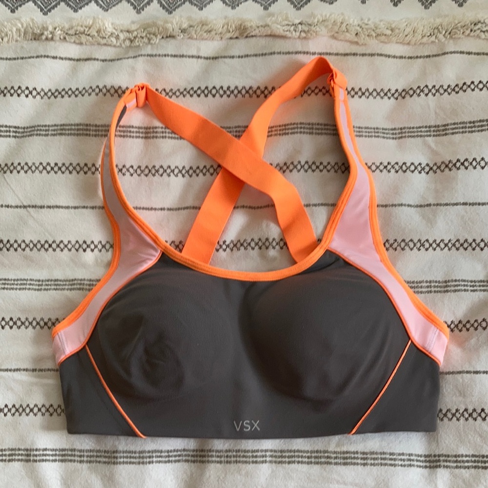 Victoria Secret Padded Sports Bra 32B NWOT
